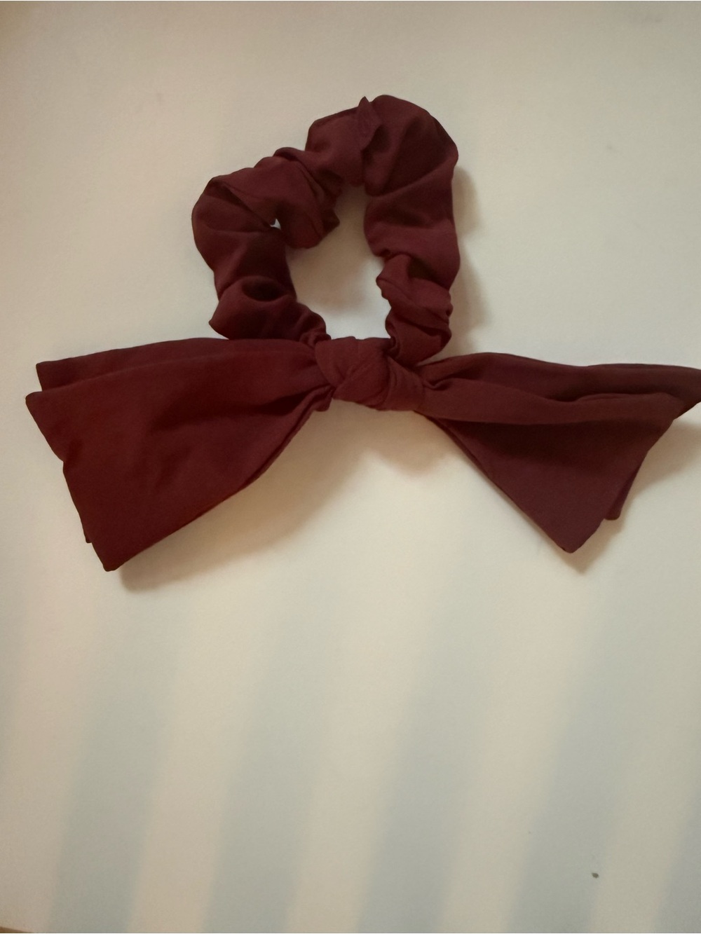 Women's Burgundy lululemon Bow Scrunchie Hair Tie